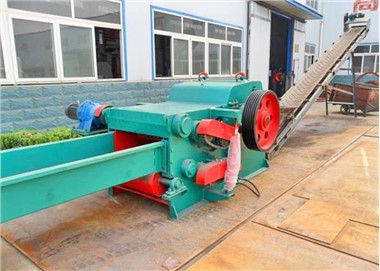 Wood grinder machine